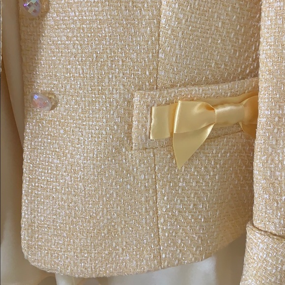 ESCADA 3 piece tweed jacket skirt & silk top 🥂 - Picture 4 of 16